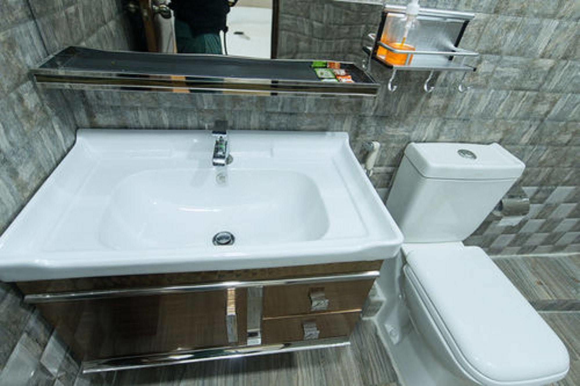 Metro City Hotel Kolombo Dış mekan fotoğraf