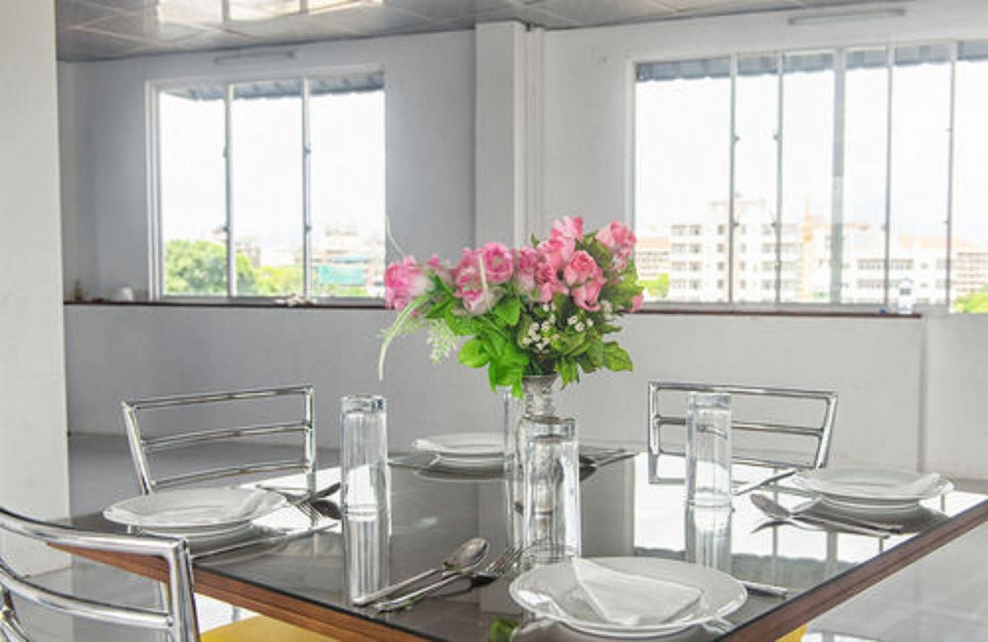 Metro City Hotel Kolombo Dış mekan fotoğraf