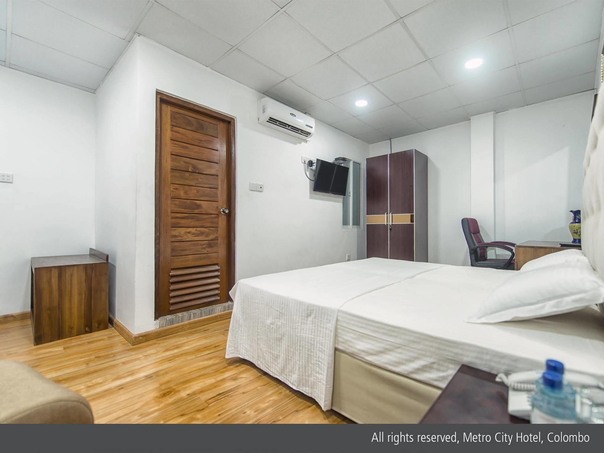 Metro City Hotel Kolombo Dış mekan fotoğraf